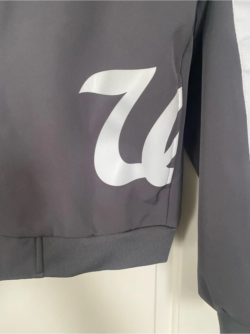 Women's Walgreens Jacket M Gray Full Zip uniform employee - Picture 2 of 8